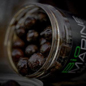 Dipované boilies Munch Baits Bio Marine 200ml