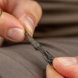 Outline FleckTone - Pinned QC Lead Clips