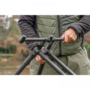 Deluxe River Tripod 3 Rod Wide